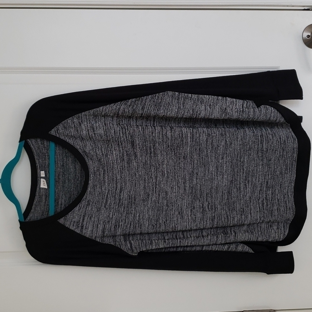 GAP Women's Heather Gray Crewneck Long Sleeve Sweater - XL